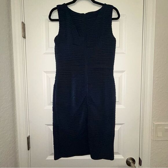 Tadashi Shoji Textured Sleeveless Knee Length Bodycon Dress - Picture 11 of 11